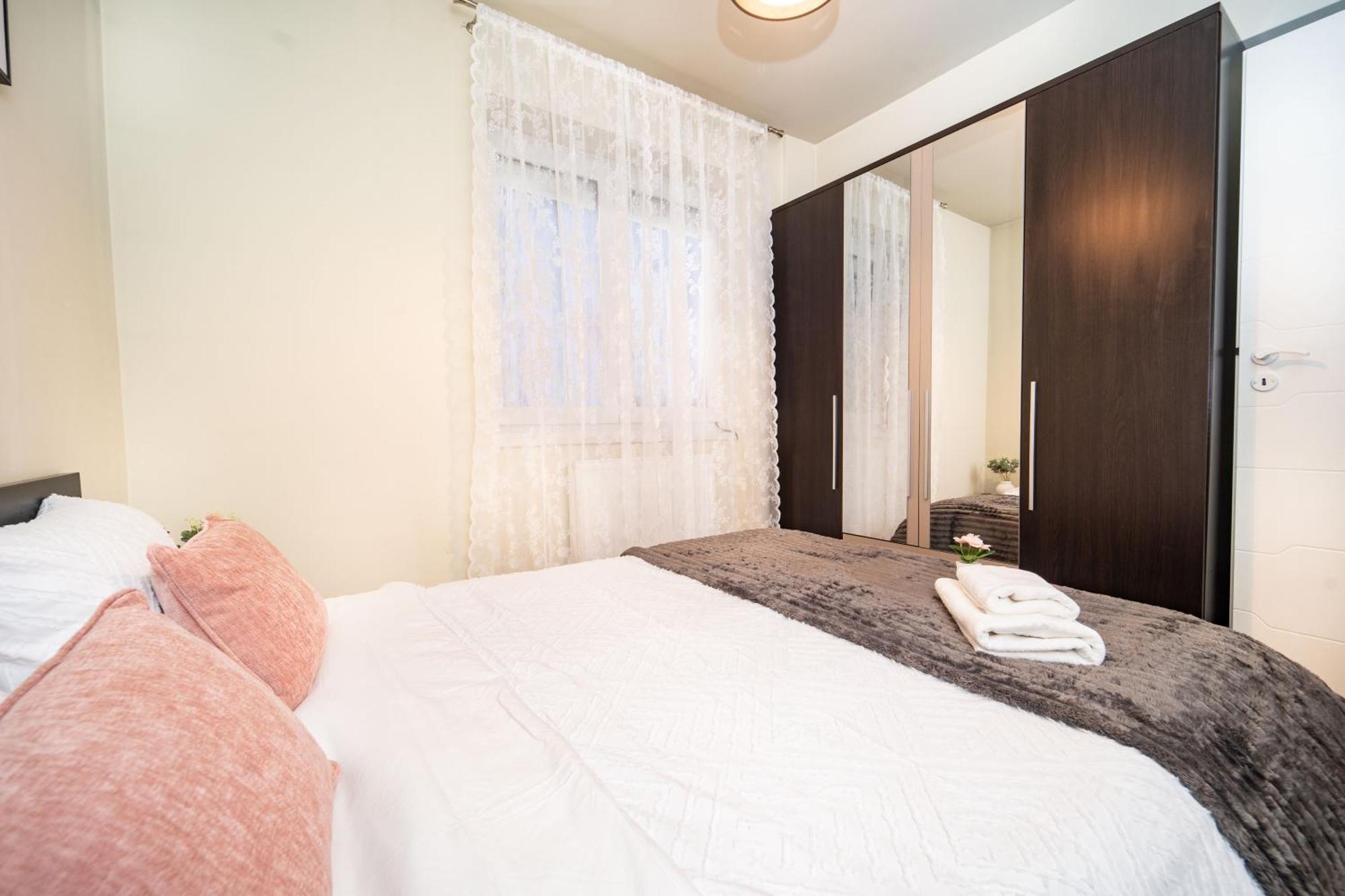Central Elegant - Anastasia Apartment - By Openhouse Timisoara Bagian luar foto